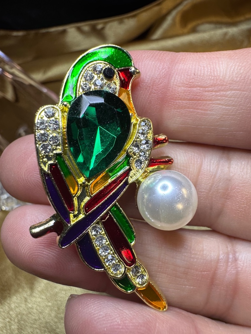 Women's Multicolor Parrot Brooch with Emerald Accent and Pearl - Picture 3 of 3